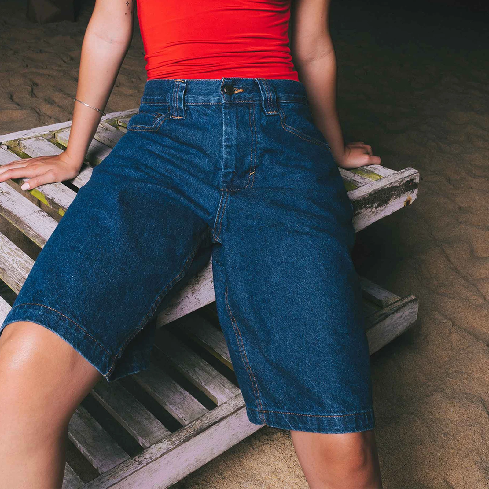 New Fashion Womens Knee Length Denim Shorts Loose Solid Color Low Rise Wide Leg Long Shorts With Pockets For Summer S-2XL