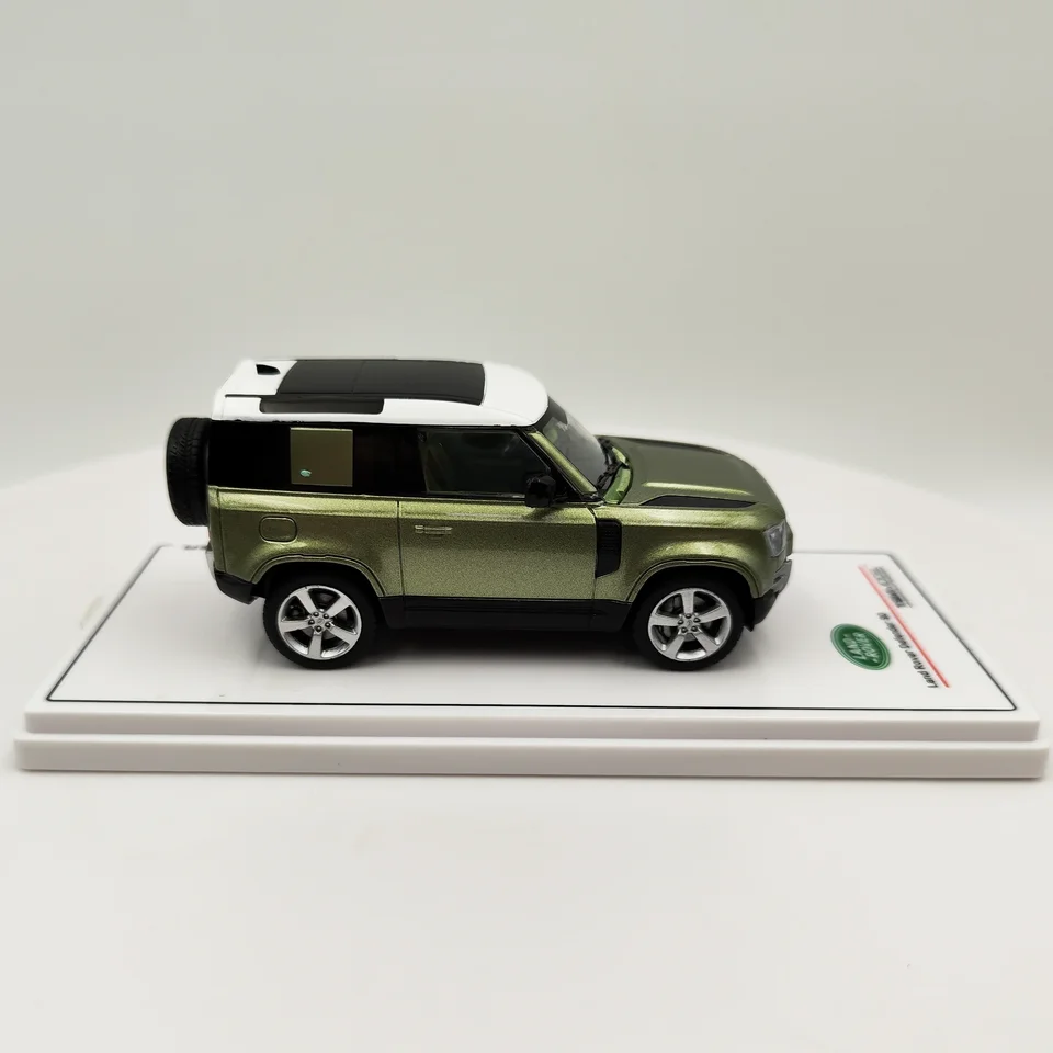 TSM 1:43 Scale Diecast Alloy Land Rover Defender 90 Off-road