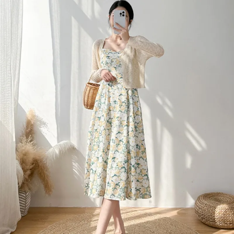 

2023 New Summer Style Suspender Dress Versatile Fresh Broken Flower Commute V-neck Chiffon Insert Lady A-line Free Shipping