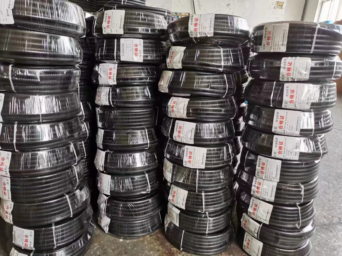 Heavy duty nitrile fuel hose