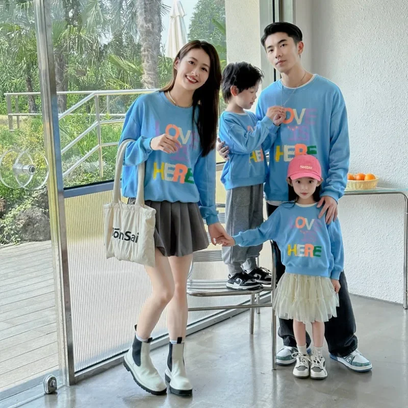 

Family Matching Clothes Father and Son Equal Shirt Mom and Daughter Sweatshirt for The Whole Family Look Same Autumn Clothing