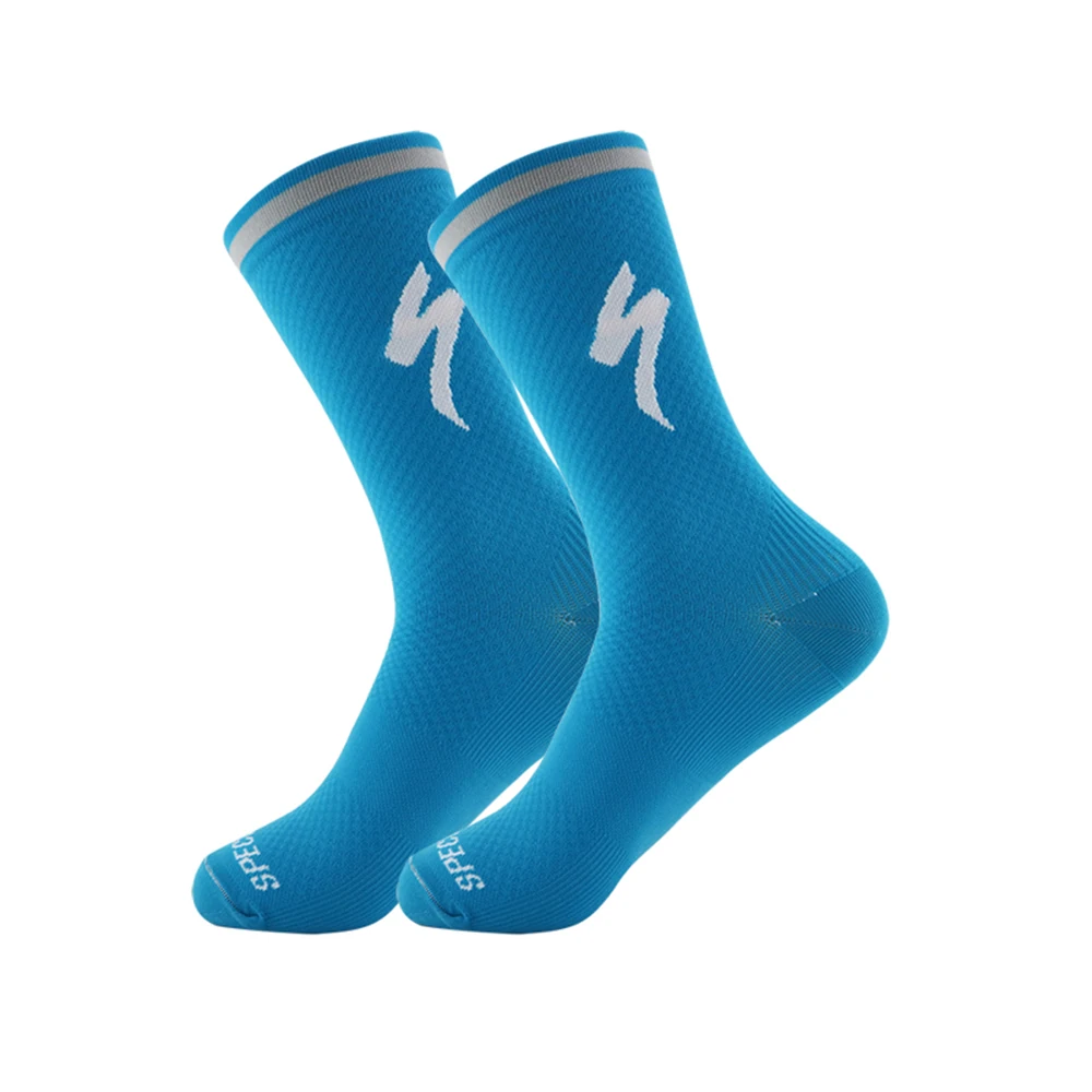 1 pair of 2024 new popular football socks, anti slip football socks, men's sports socks, high-quality towel soles