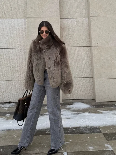 Woman Brown Plush Fur Thick Coat Stand Up Collar Loose Short Jacket 2025 Lady Autumn Winter Casual Fashion Commuter Outwear 4