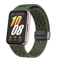 Breathable Mesh Magnetic Silicone Strap with Black Buckle - 12mm (Green)