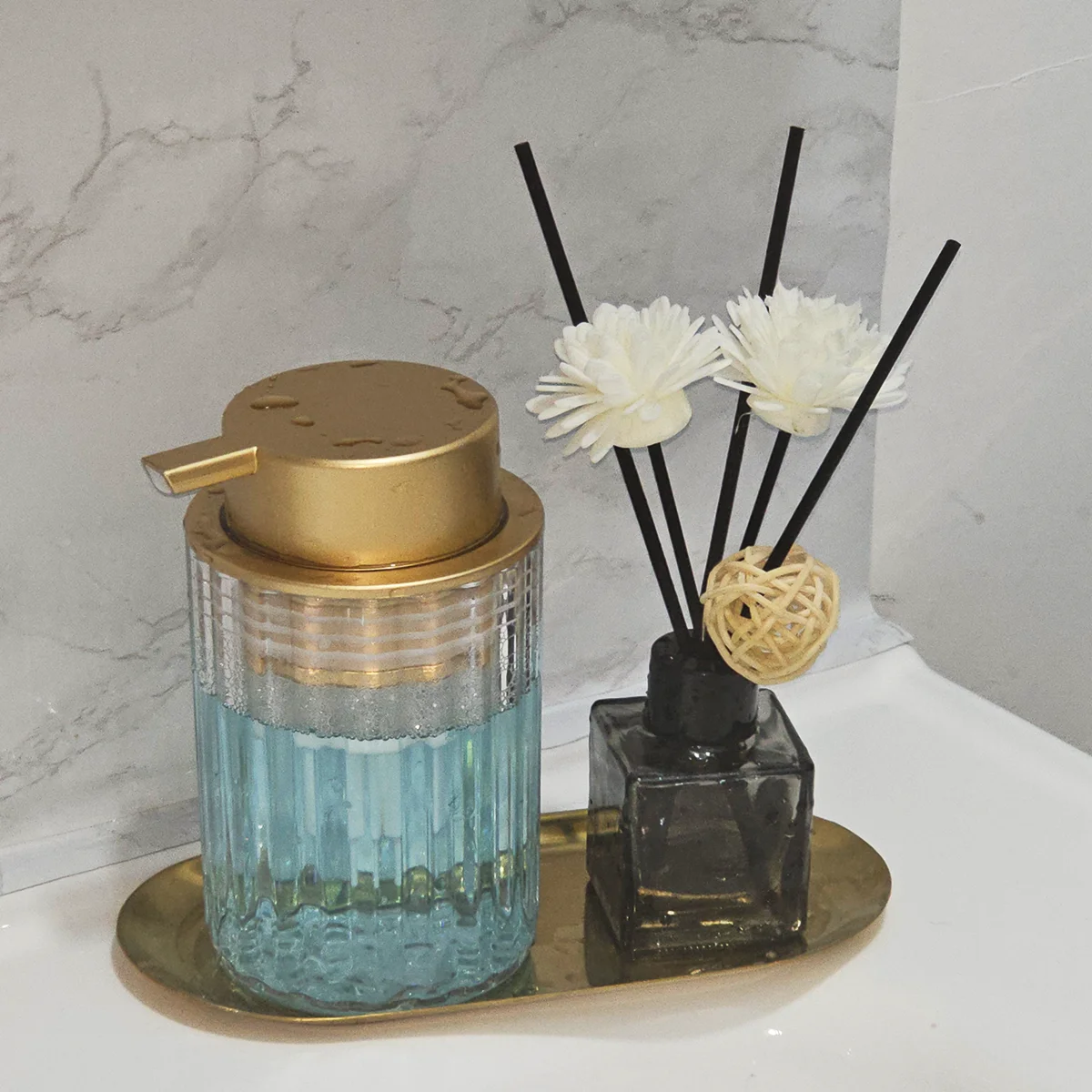 Hand Foaming Dispenser Soap Foam Bottle Hand Wash Container Foam Design Dispenser Counttertop Decoration 4