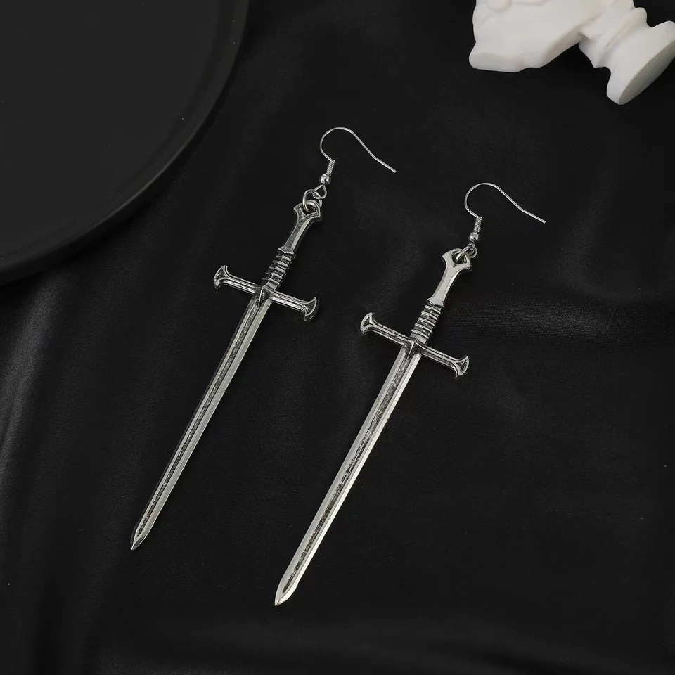 Orecchini pendenti a forma di spada, stile punk, stile gotico