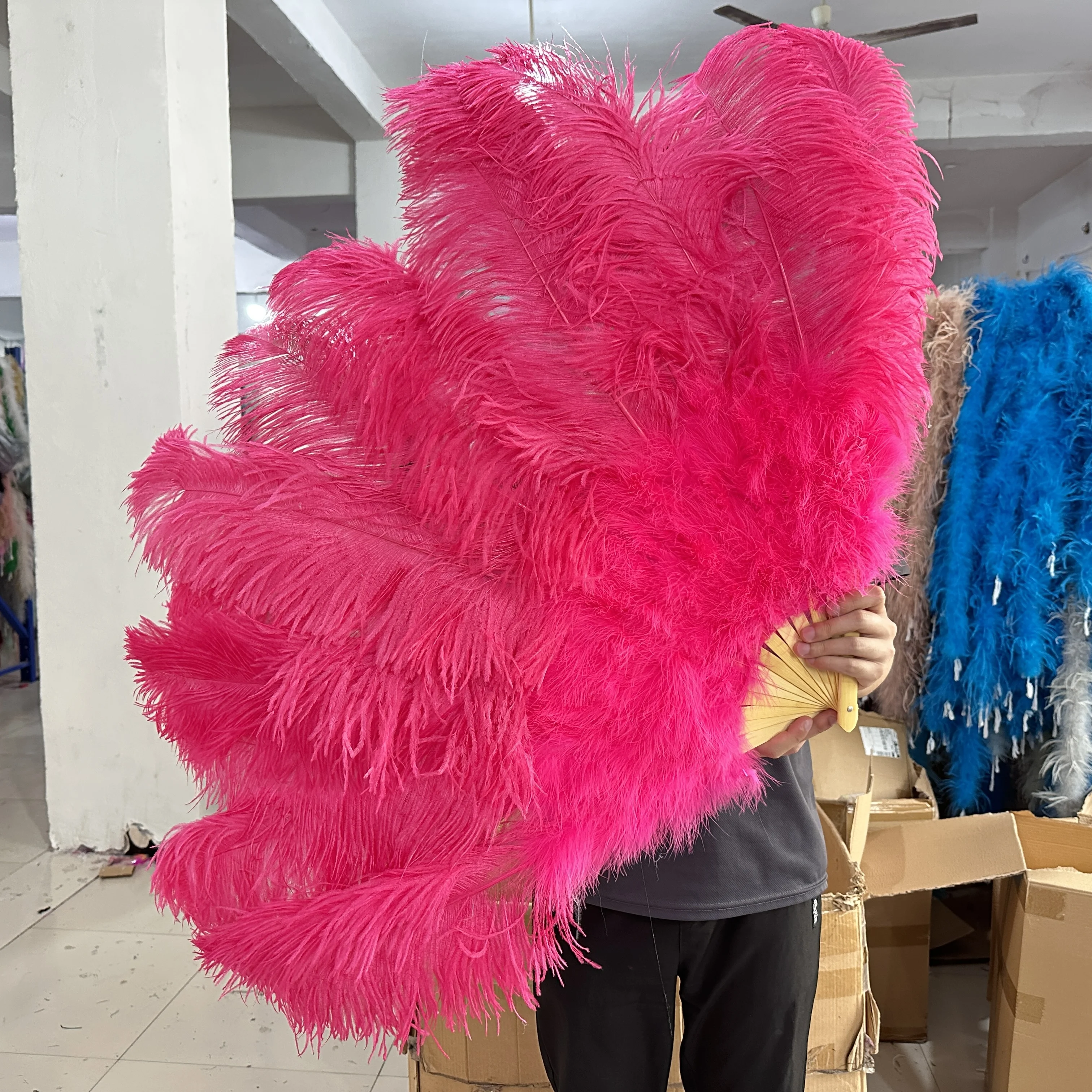 Natural Colorful Ostrich Feather Fan Big Hand Held Folding Plume Fan  Performance Dance Fans Party Stage Carnival Show Prop Decor
