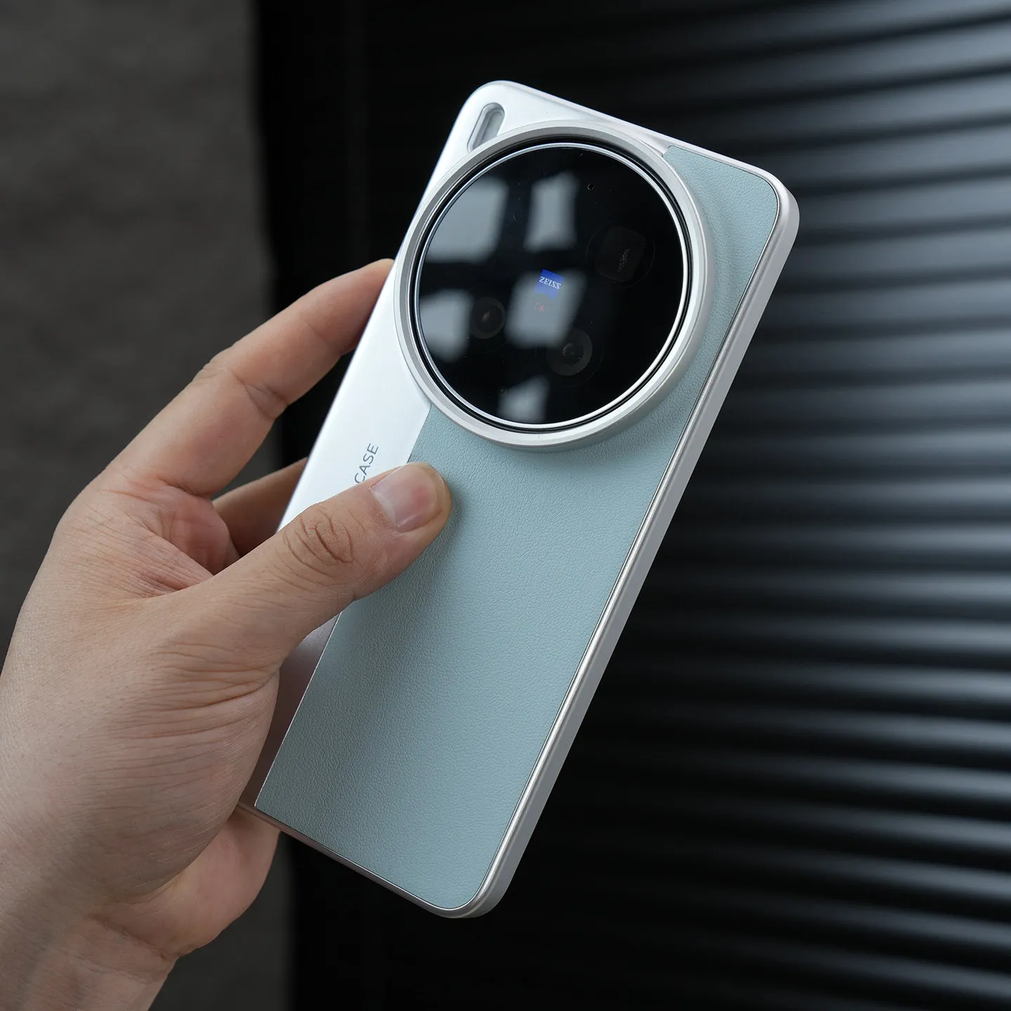 Fashionable PU Leather Hard Case - Anti-Fall Protective Phone Cover in Sleek Design