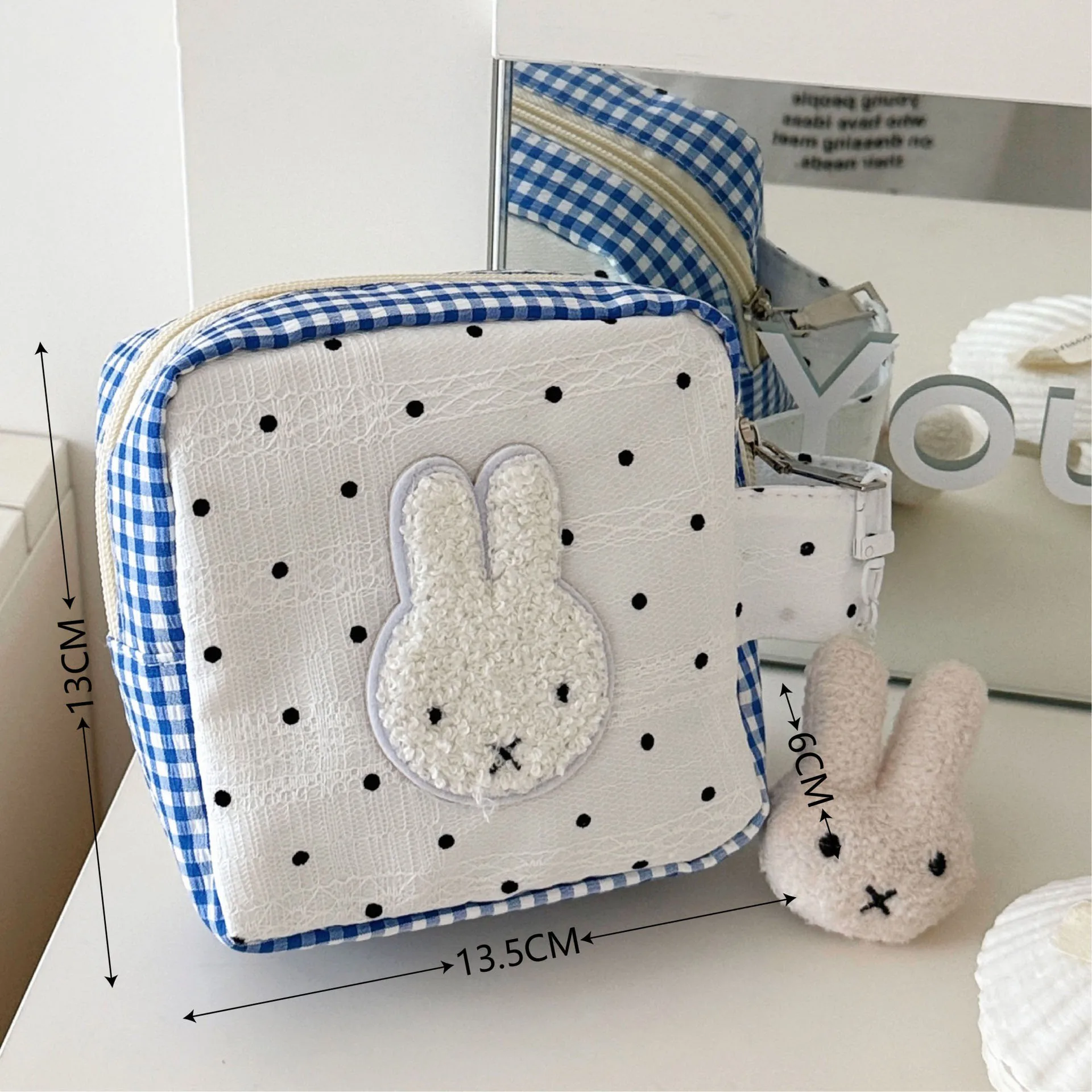 Niedliche Miffy Rabbit Menstruationstasche, tragbare, kompakte Make-up-Tasche, kleine Aufbewahrungstasche für Reisen und Ausflüge, Tasche für verschiedene Zwecke – Detail 3