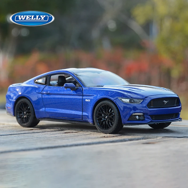 

Модель спортивного автомобиля WELLY 2015 1:24 Ford Mustang GT из сплава, модель модели высокой модели из литого металла, коллекционная игрушка, подарок для детей