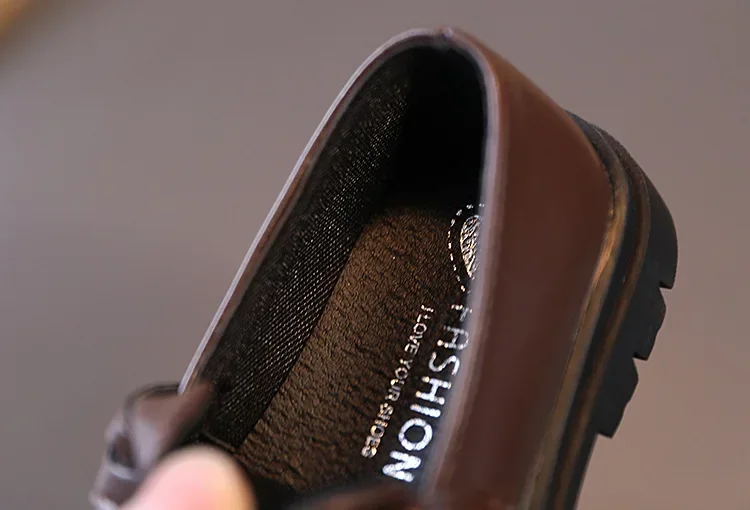 أحذية الأطفال الجلدية ، الانزلاق على المتسكعون ، ا...