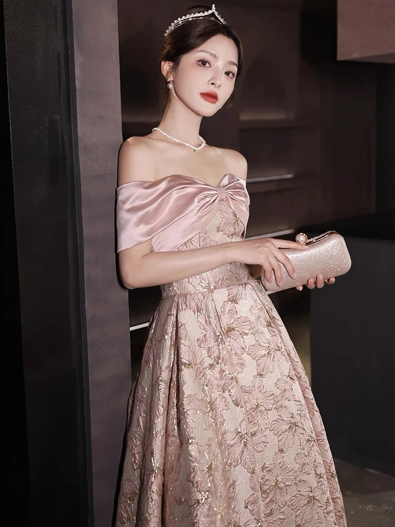 Elegant Pink Celebrity Dresses Flower Boat Neck Off the