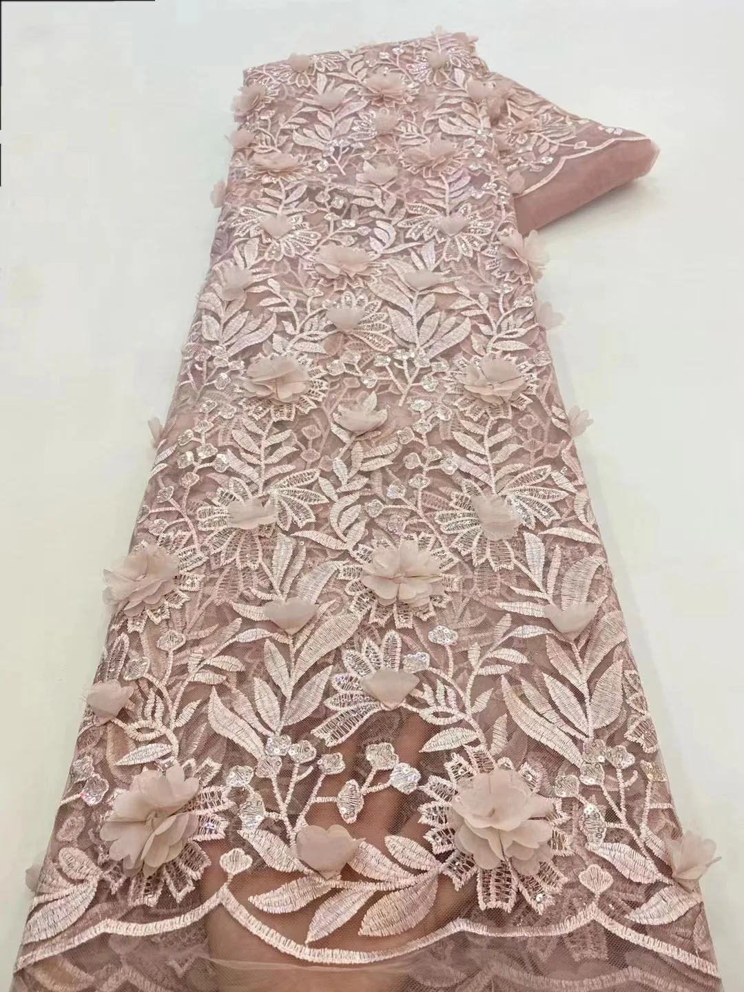 

Luxury 3D Lace Fabric Dubai with Flowers Tulle Lace Fabric Embroidered Applique African Nigerian Fabric For Sewing