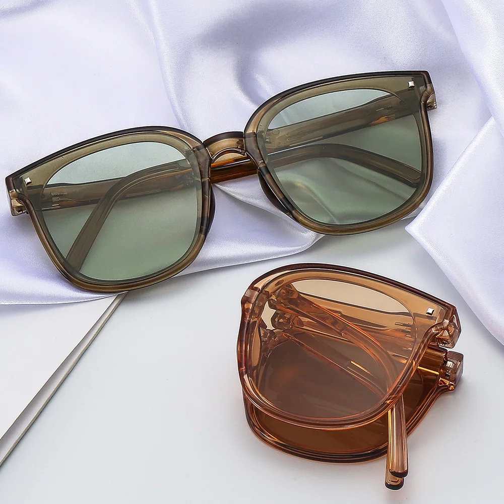 

Модные солнцезащитные очки, классические квадратные ретро очки, женские складные маленькие прямоугольные солнцезащитные очки для путешествий, женские очки с антибликовым покрытием