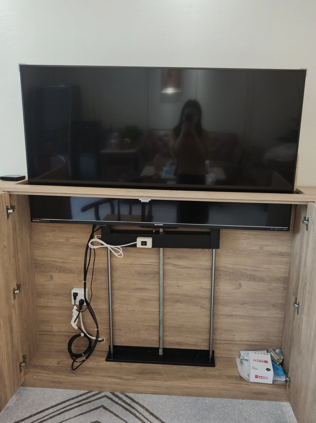 Telaio Di Sollevamento Tv Da 26-84 Pollici Elettrico