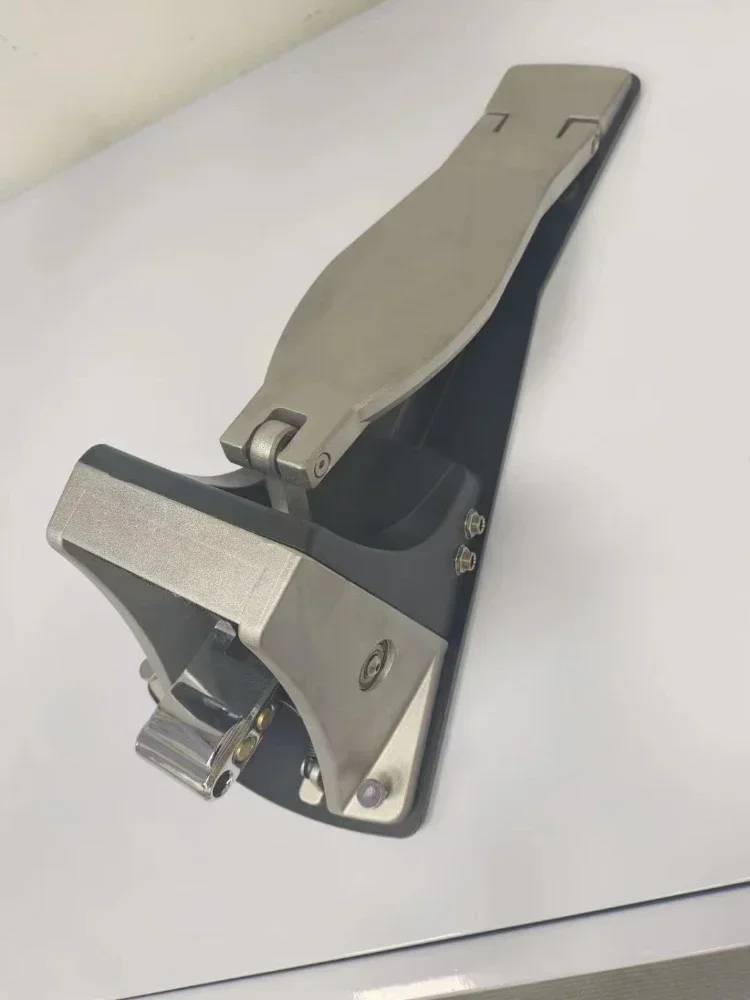 Roland KT-10 キックトリガーペダル Amazon.com: Roland KT-10 Low-Noise Kick Trigger Pedal