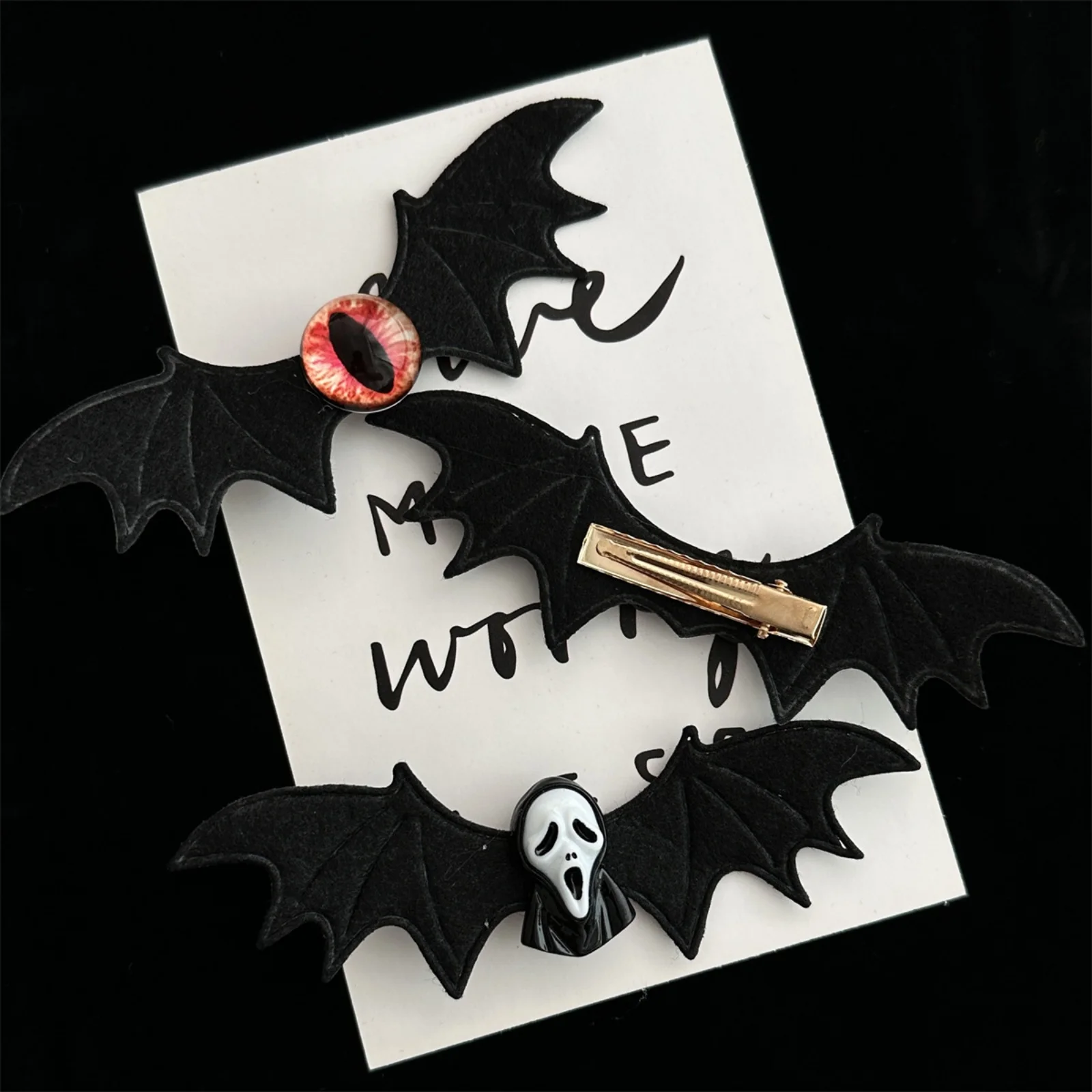 4PCS Halloween Bat Hair Clips Set, Spooky Skull/Eye Ghost Hair Accessories, Fun Hair Decor for Party