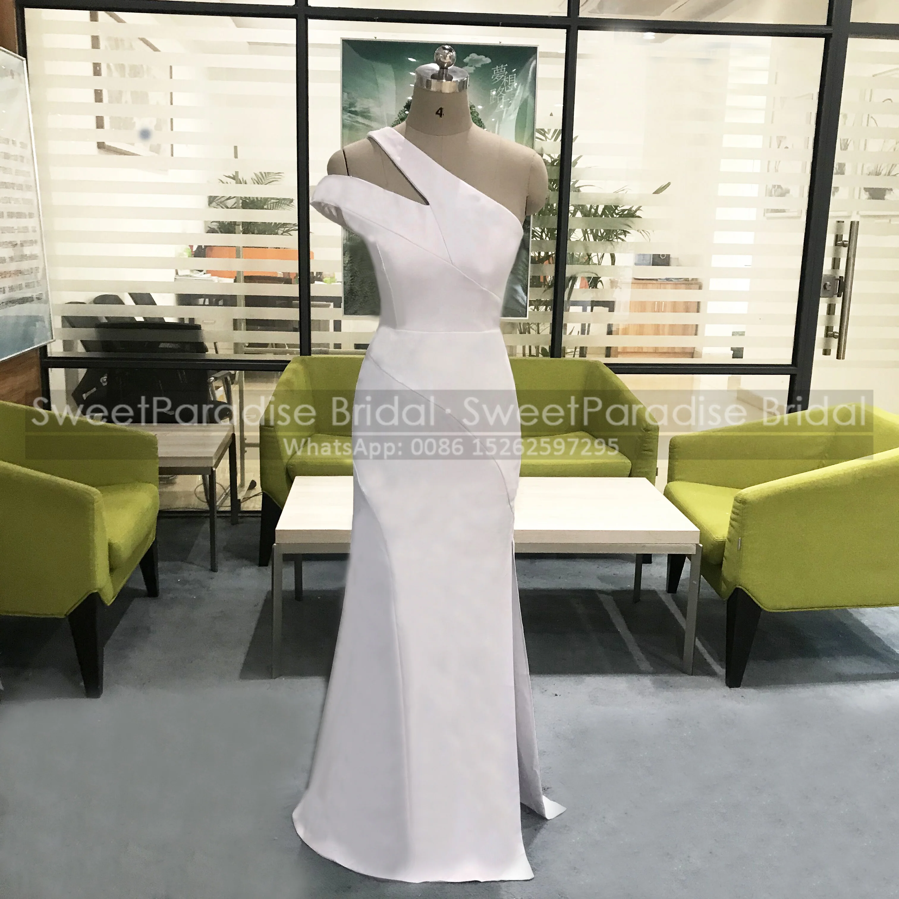 

Mermaid Double One Shoulder Bridesmaid Dresses With Side Split White Long Real Picture Maid Of Honor Dress Party