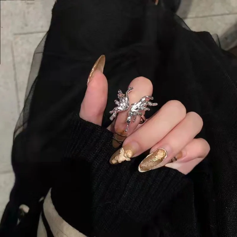 2025 Fashion Style Women's adjustable butterfly vintage punk metal ring, fashionable and exquisite Gothic accessory_voghion.com