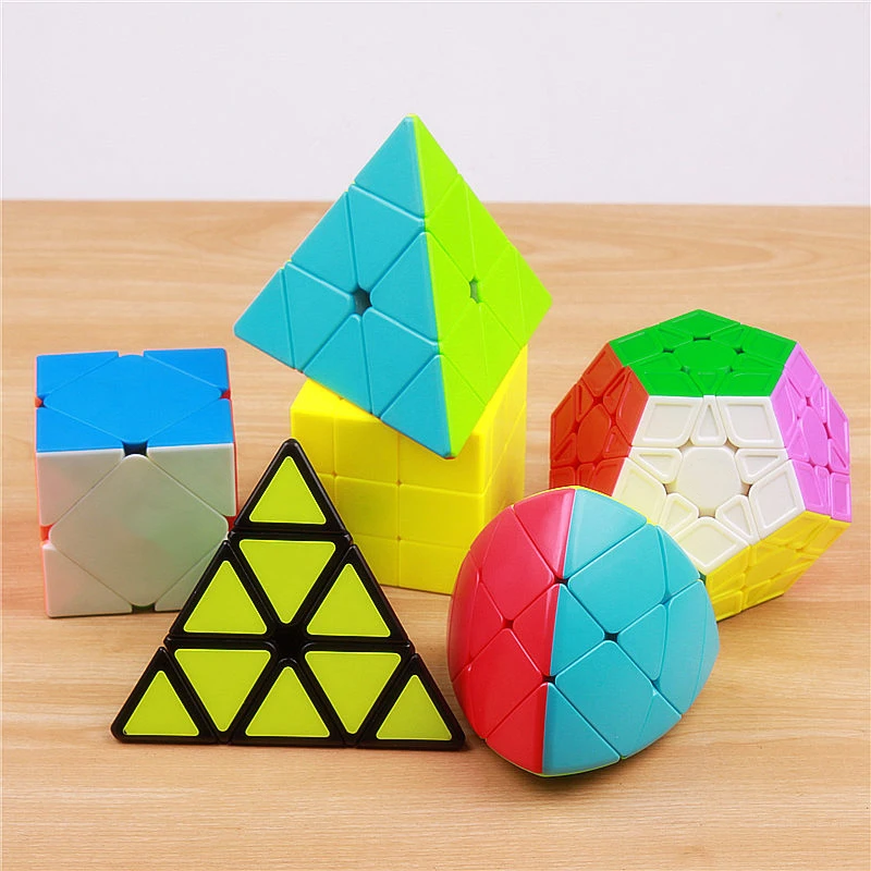 QY TOYS  megaminxeds puzzle speed magic cube pyramidcube stickerless professional special shape mirror pyramid cubes wholesale