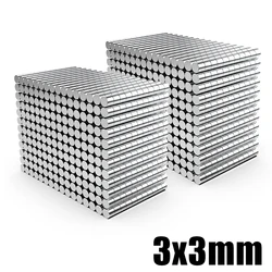 Set of 40/200 Small Square Magnets (3x3-40p)