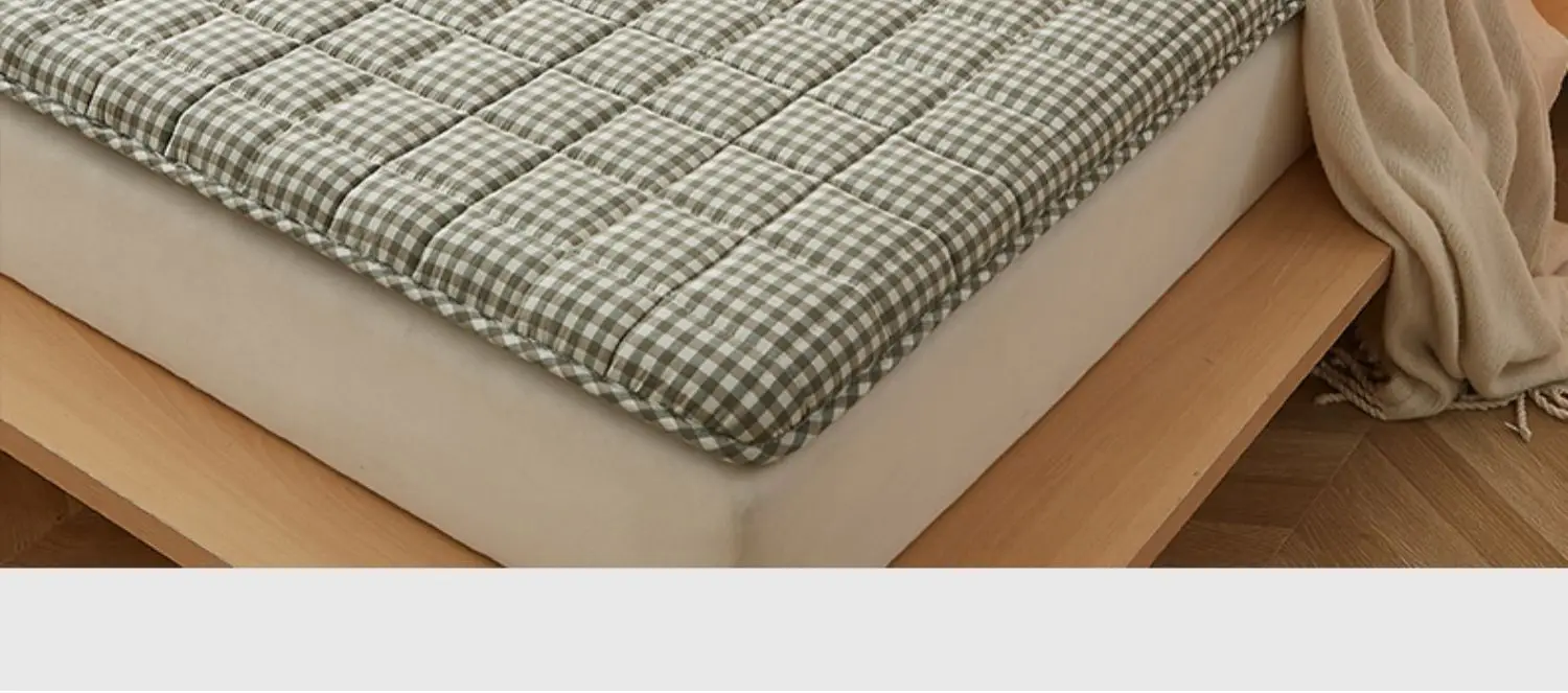 Description Picture 4 of itemHome Interior Decoration Portable Mattress Queen Size Bedroom Furniture Accessories Mattress Topper Bed Mattress Tatami Mat