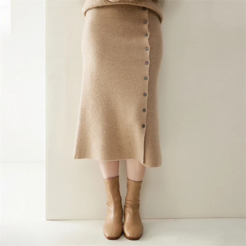 Back view of cashmere skirt