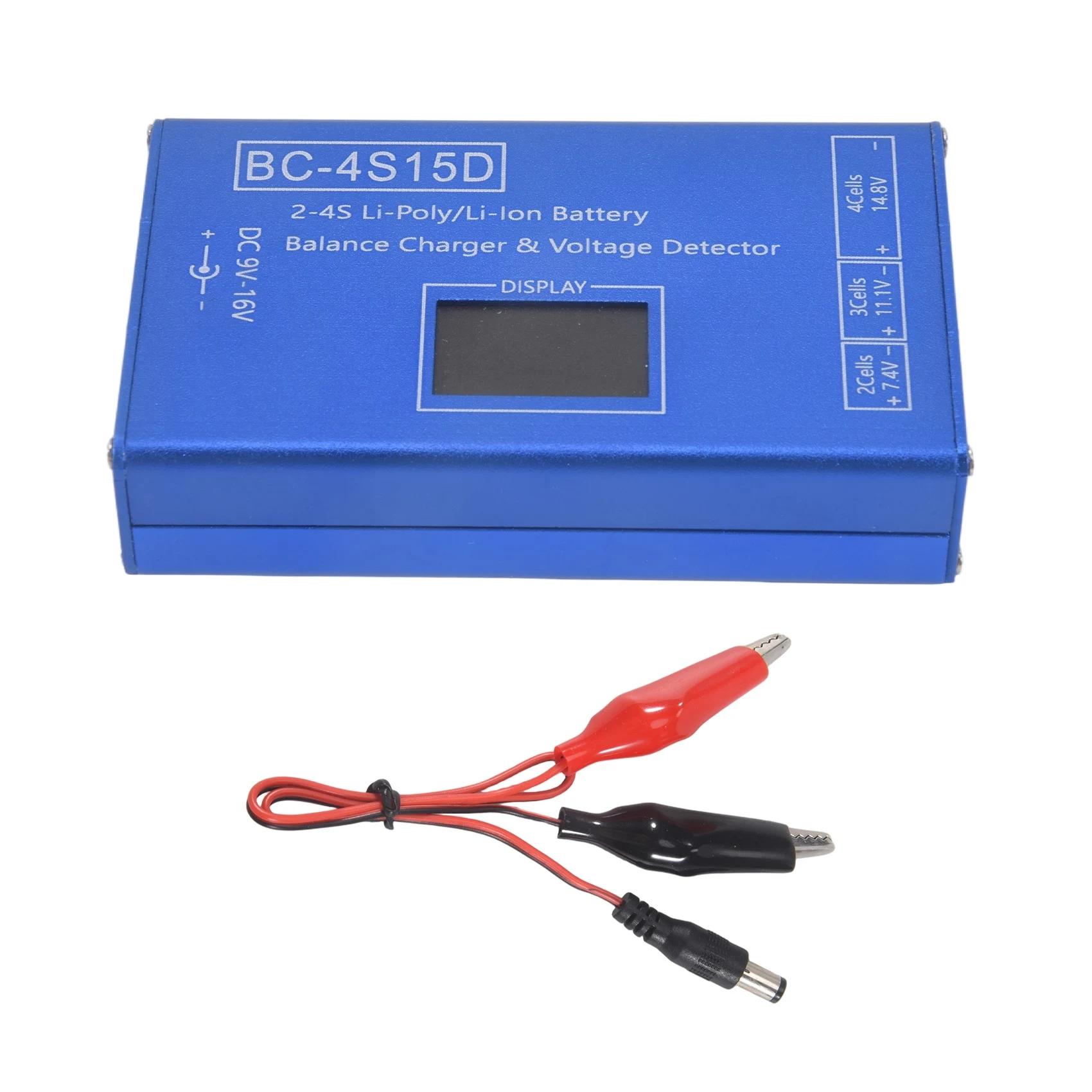 Écran LCD du chargeur affichant les paramètres de charge et l'équilibrage des cellules.