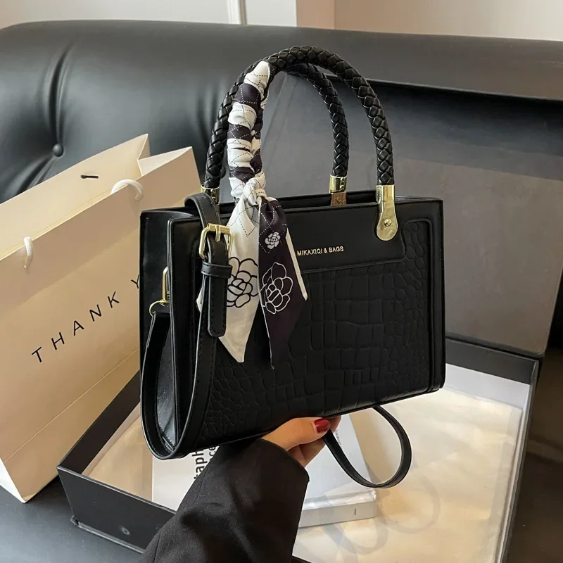 High Sense Niche Crocodile Pattern Women 2024 New Popular All-Matching Messenger Fashion Handbag Tote Bag