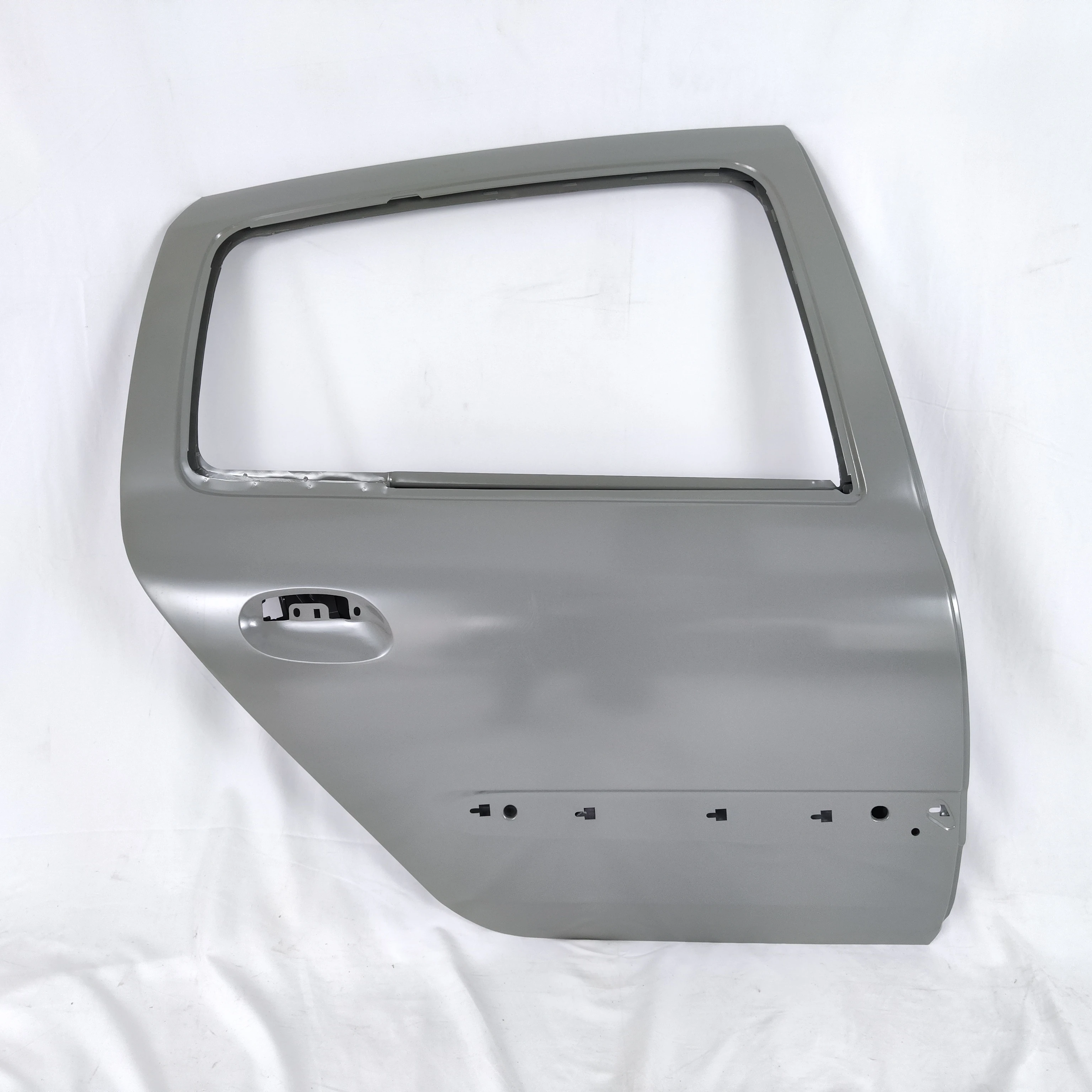 

Оптовая продажа, внешние автомобильные аксессуары, панель задней двери для Renault Clio 2 OEM 7751472474 7751472476