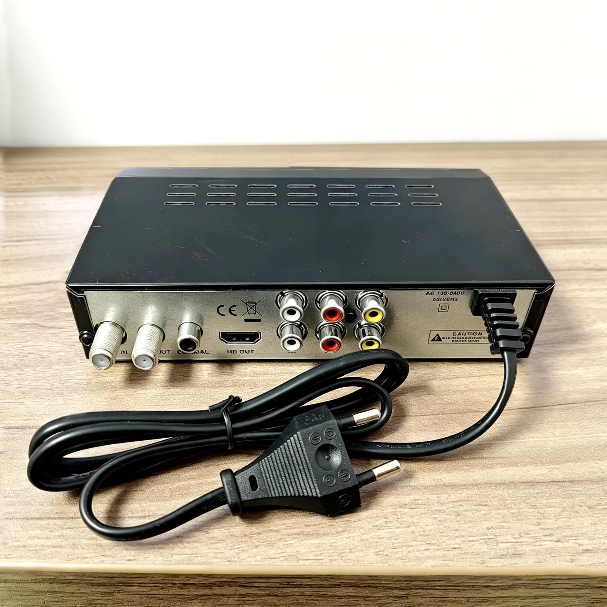 Digital Terrestrial Satellite TV Receiver ISDB-T High-Definition Digital Set-Top Box VHF/UHF TV Receptor Box 1080P H.264 MPEG-4 - 3
