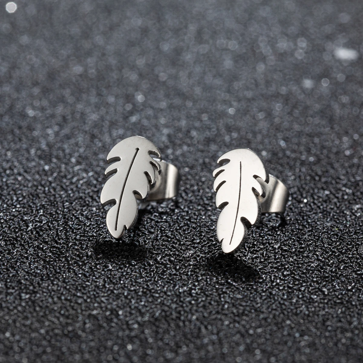Böhmische winzige Monstera Blätter Ohr stecker für Frauen Piercing Ohr chirurgische Stahlwerk Blätter Ohr stecker Pen dientes Geschenk – Detail 3