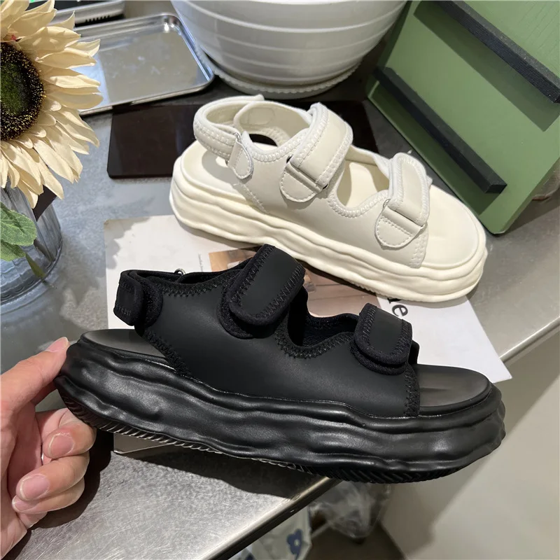 

Сандалии на толстой подошве для женщин, лето 2023 Студенческая Повседневная Корейская версия женской обуви в спортивном стиле