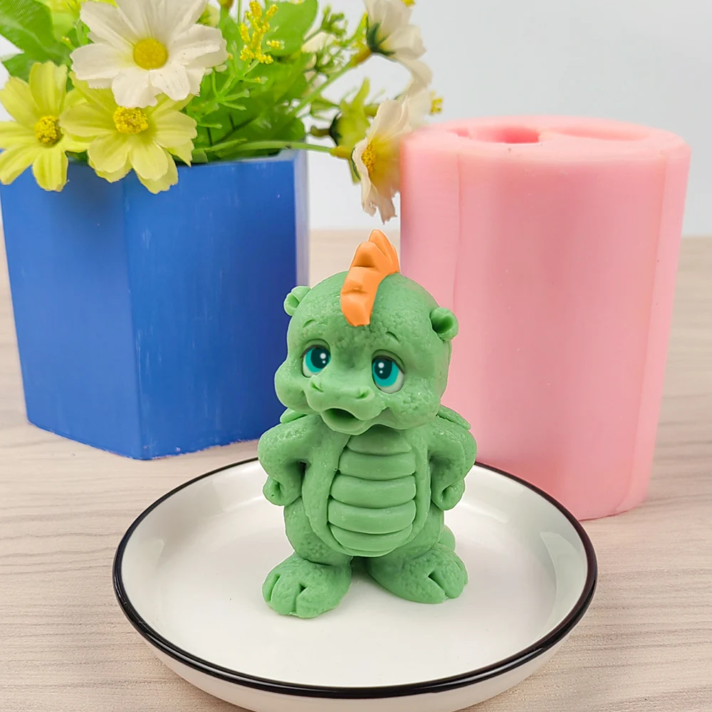 

DW0423 PRZY Moulds Silicone Standing Candle Mold 3D A Small Dinosaur With Wings Animals Soap Molds Wedding Birthday Valentine's