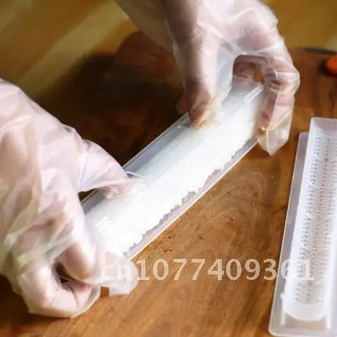 

Roll Sushi Maker Portable DIY Rice Mold Japanese Seaweed Rice Ball Mold Child DIY Baking Cooking Kitchen Tools Accessories Kit