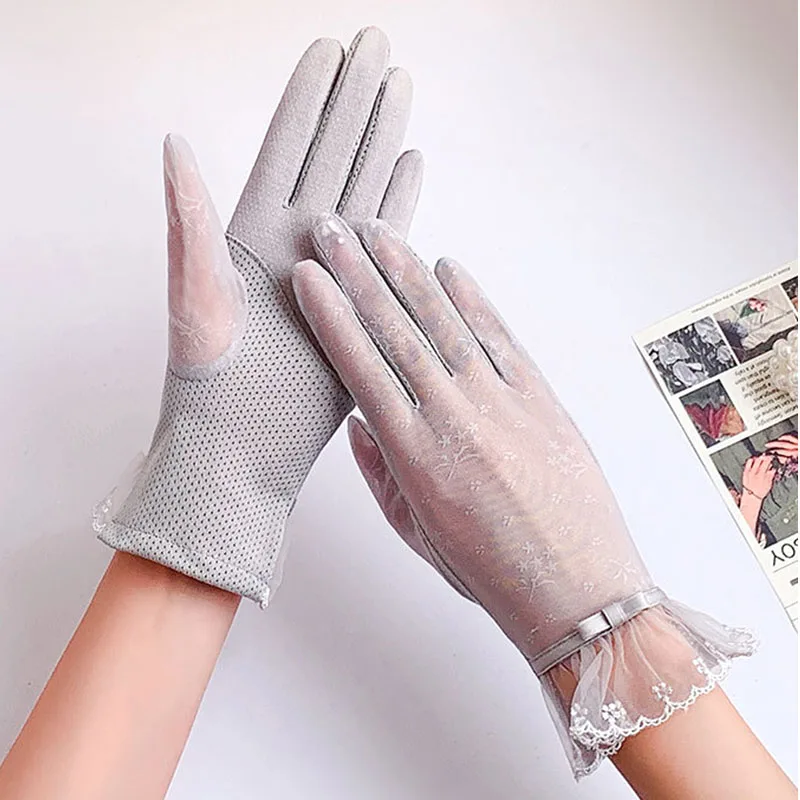 1 Pair Women Summer Lace Gloves Full Finger Thin Mesh Touch Screen Gloves Sun Protection Breathable Non Slip Driving Gloves