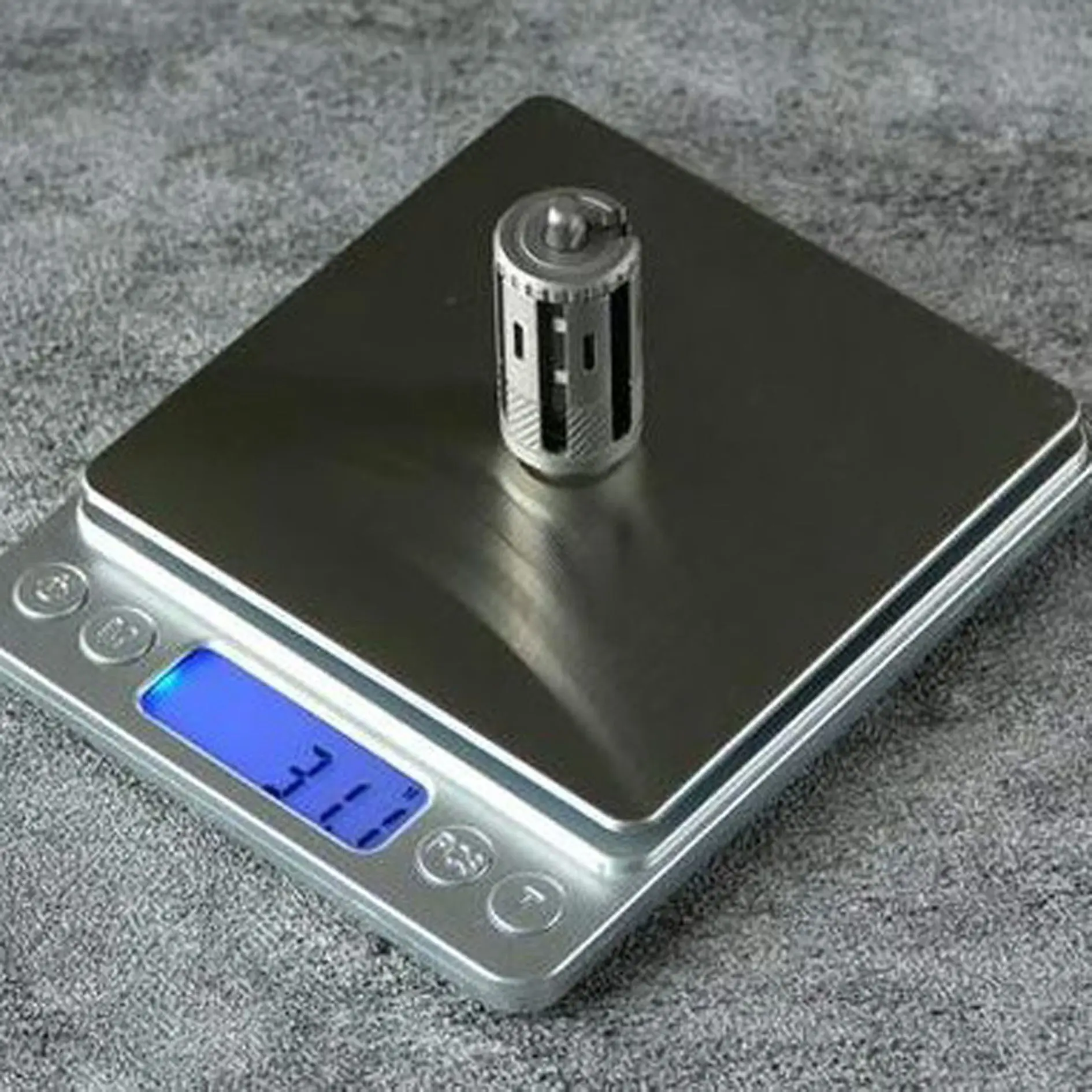 야외 휴대용 EDC 다기능 조합 도구 키체인 캠핑 사이클링 비상 수리 도구 미니 핑거 토이