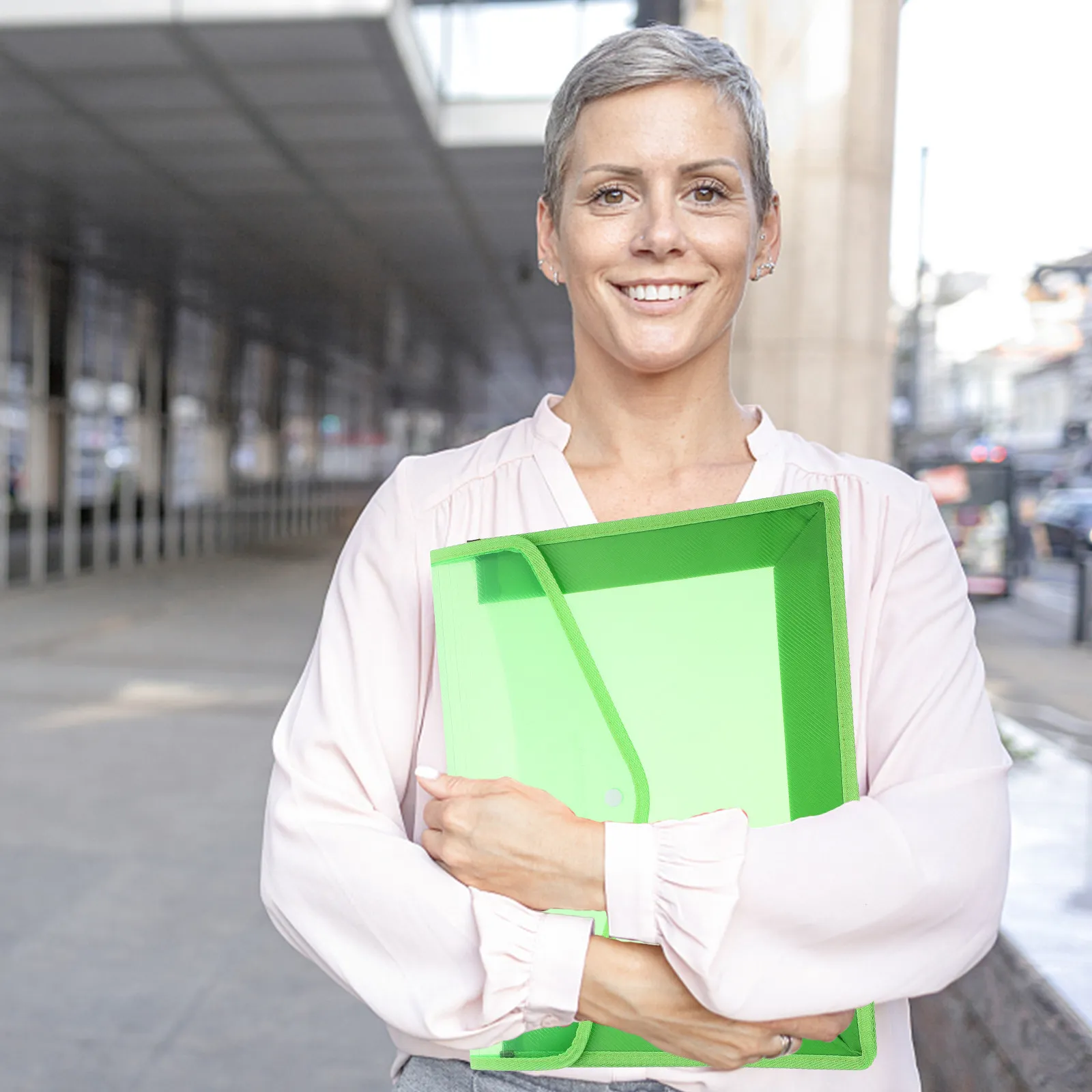 5Pcs A4 투명 플라스틱 문서 폴더 봉투 스타일 스냅 버튼이 있는 찢어짐 방지 방수 기능 사무실 학교용