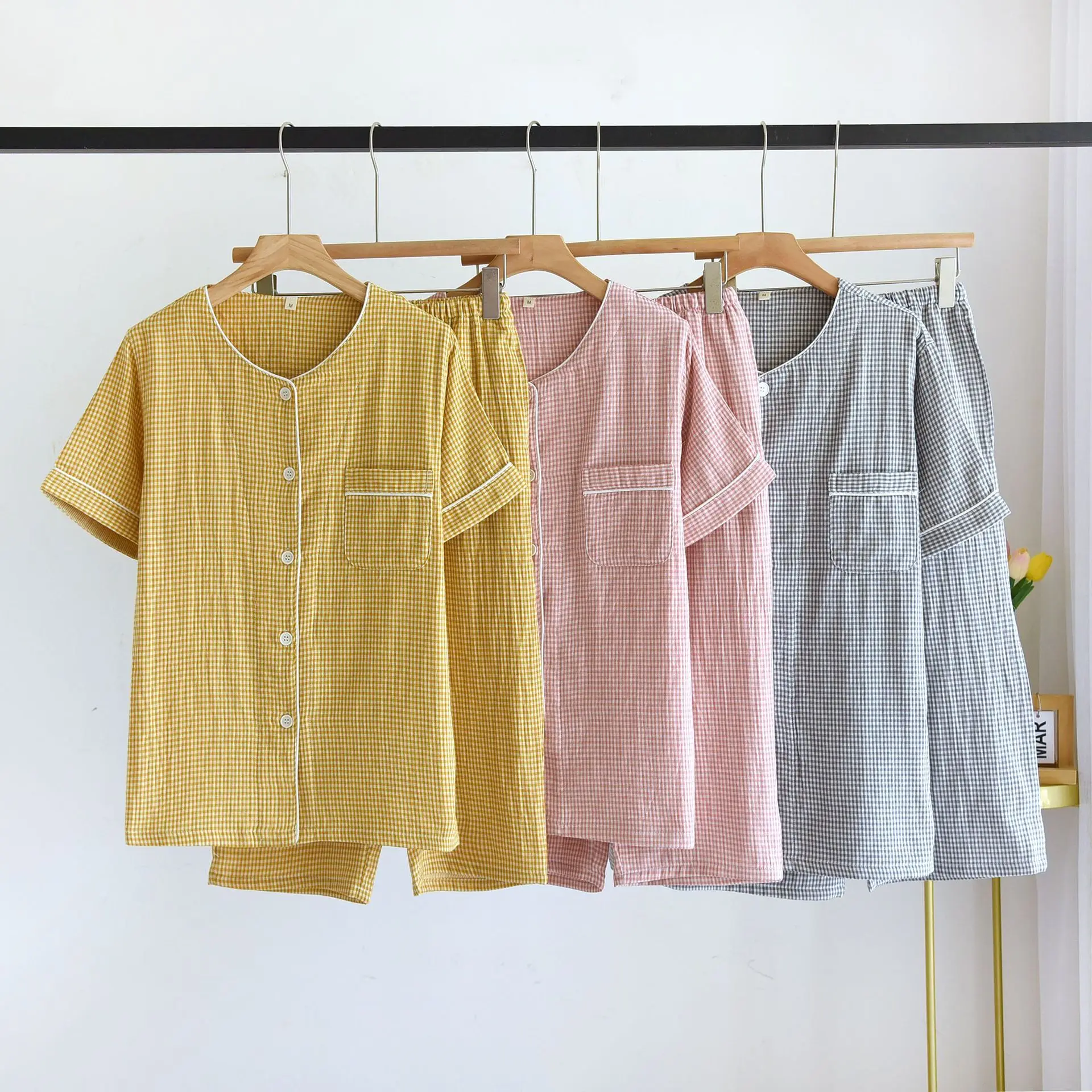 2024 Spring/Summer Couple Pajama Set 100% Cotton Gauze Short Sleeves+Capris Two Piece Men's and Women's Checkered Home Fur