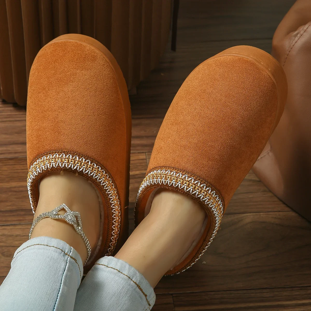 Feslishoet Winter Woman Slippers Plush Interior Anti Slip Sole Thick Bottom Embroider Fashion Warm Slippers Use Indoor Outdoor