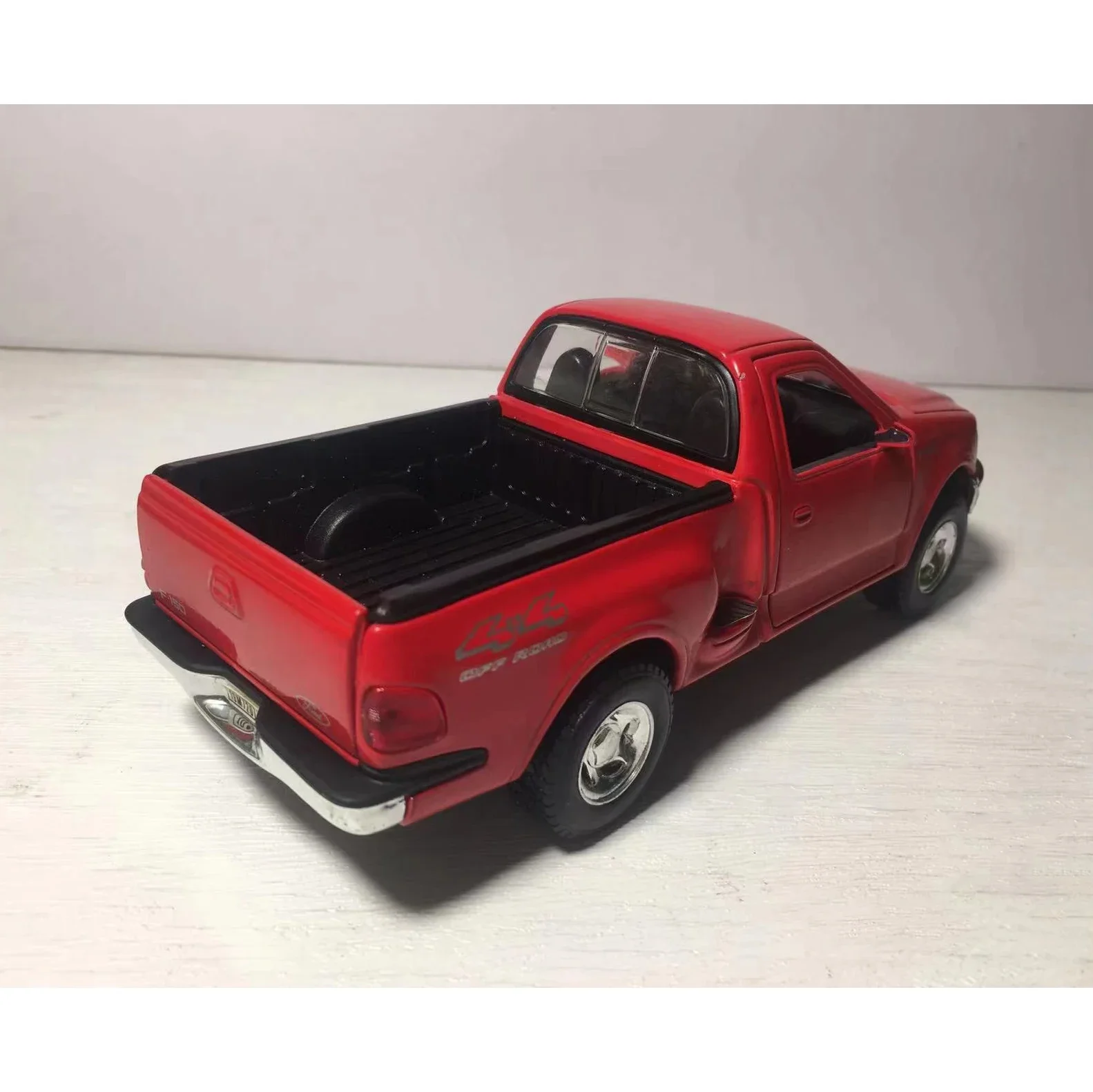 WELLY Flawed Alloy Car Model 1998 Ford F-150 Pickup Metal Toy