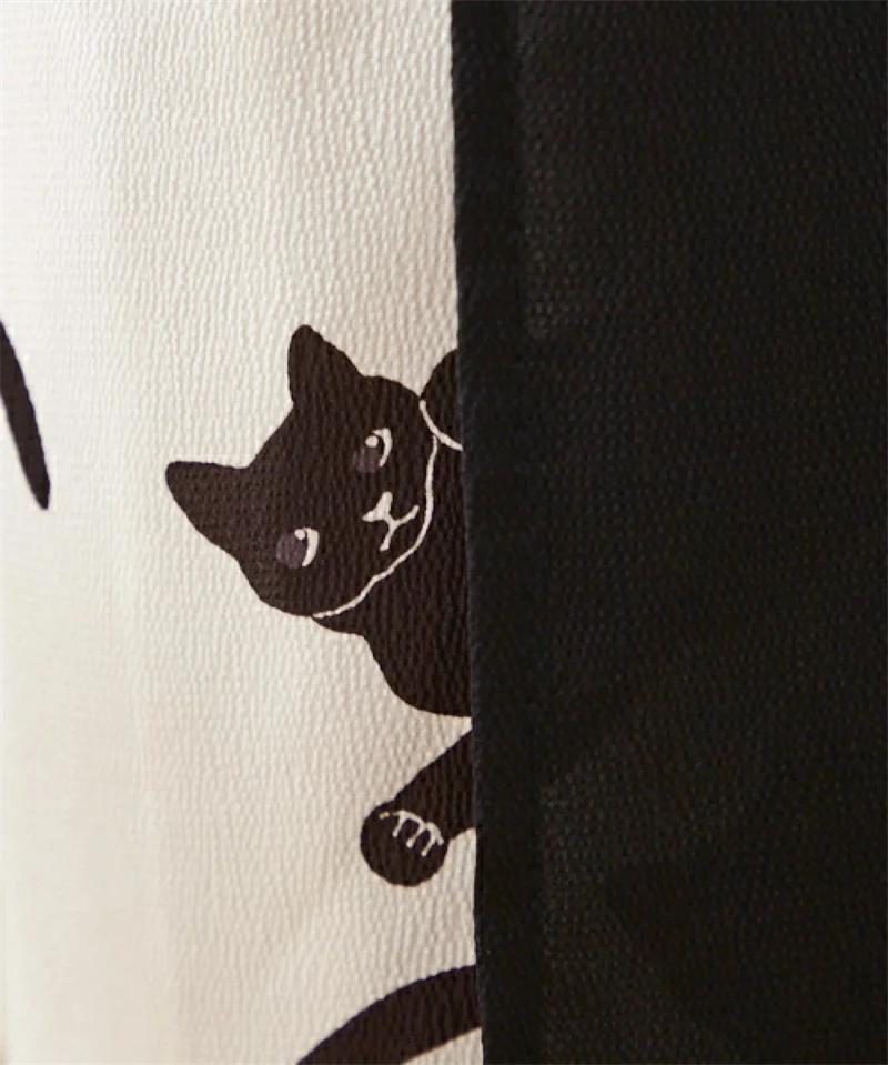 着物女性と猫 S261d36772ff04676bce3f515d1864