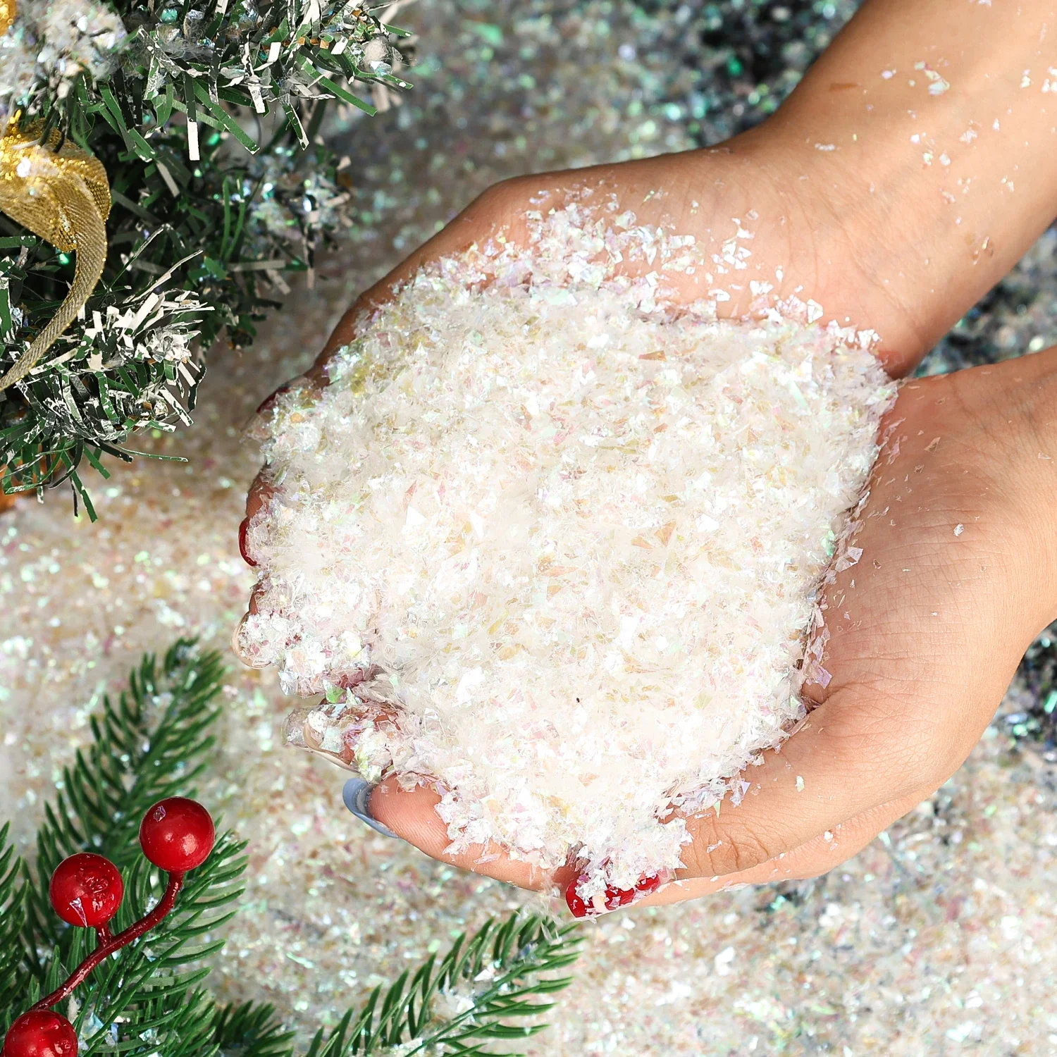 Description Picture 2 of item200G Dry White Plastic Snowflakes Christmas Flashing Fake Snow Artificial Snow Powder Winter Scene Prop DIY Decor New Year Party