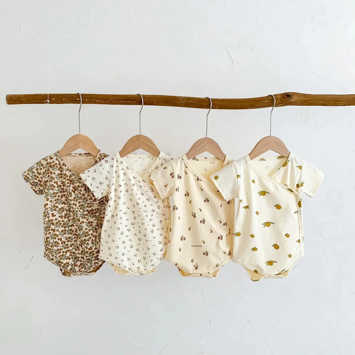 Summer Thin Cotton Romper Triangle Baby Clothes for Boys And Girls Newborn Baby Clothes Crawler Suit from Mainland China