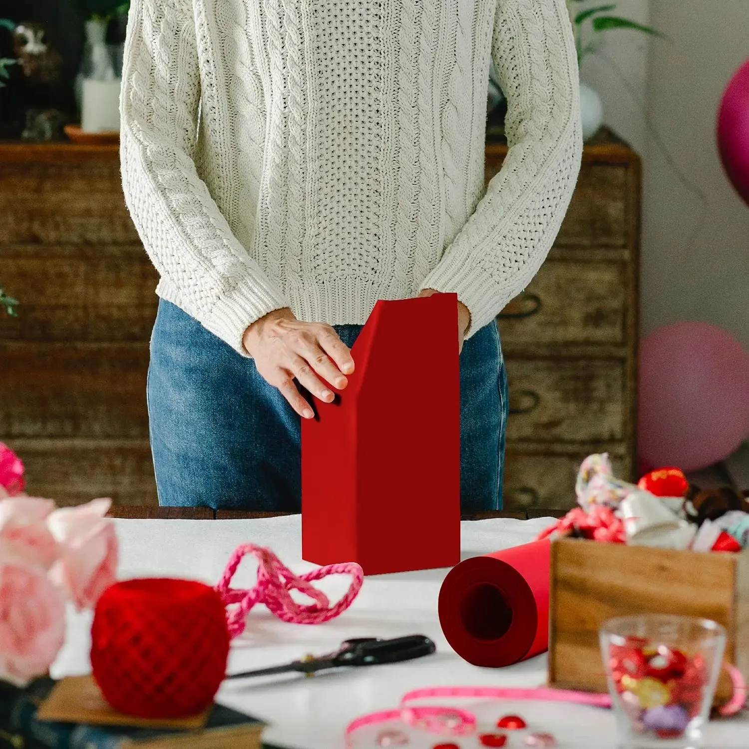 Eco-Friendly Red Kraft Packaging Paper for Shipping and Cushioning