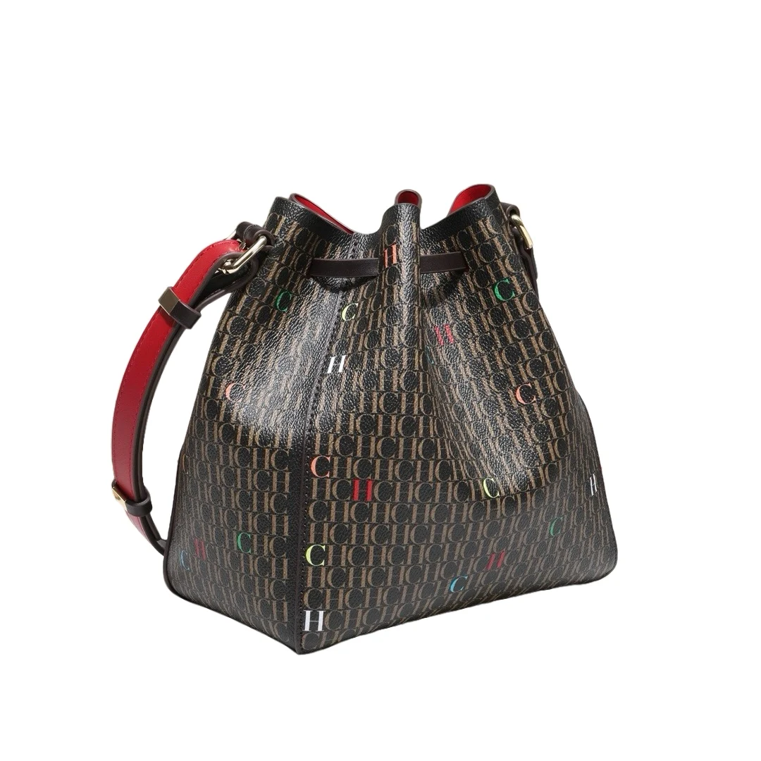 حقيبة كتف نسائية بسيطة بطباعة حروف ملونة برباط ورب...