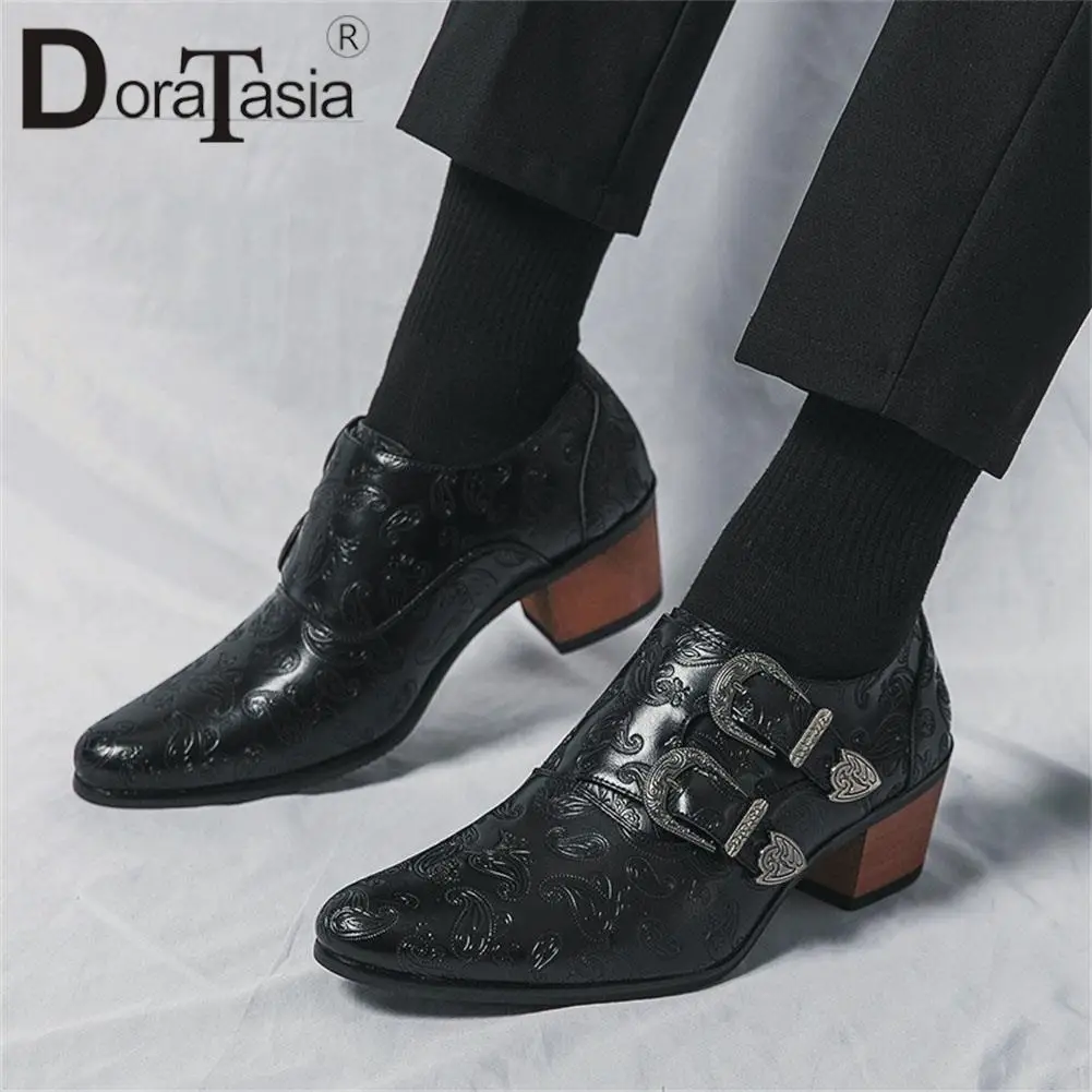 Brand New men's Pointed Toe Shoes Fashion Embossed Buckle Chunky Heels Casual Business Shoes Daily Office Wedding Shoe Male