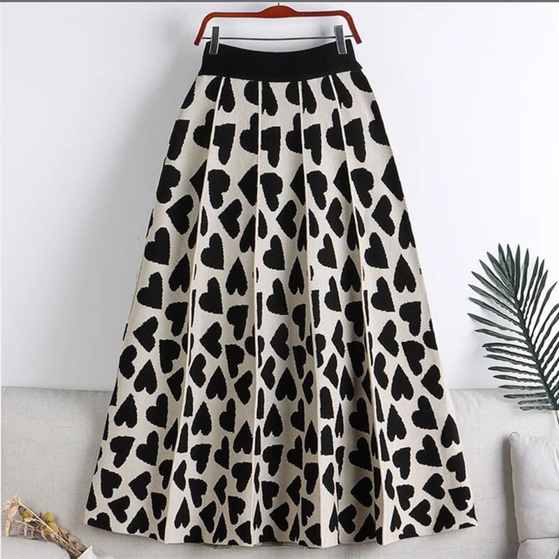 

LUKA SIKAX New Autumn Winter Women High Waist Slim Long Skirt Sweet Geometric Love Jacquard Knitted Skirt