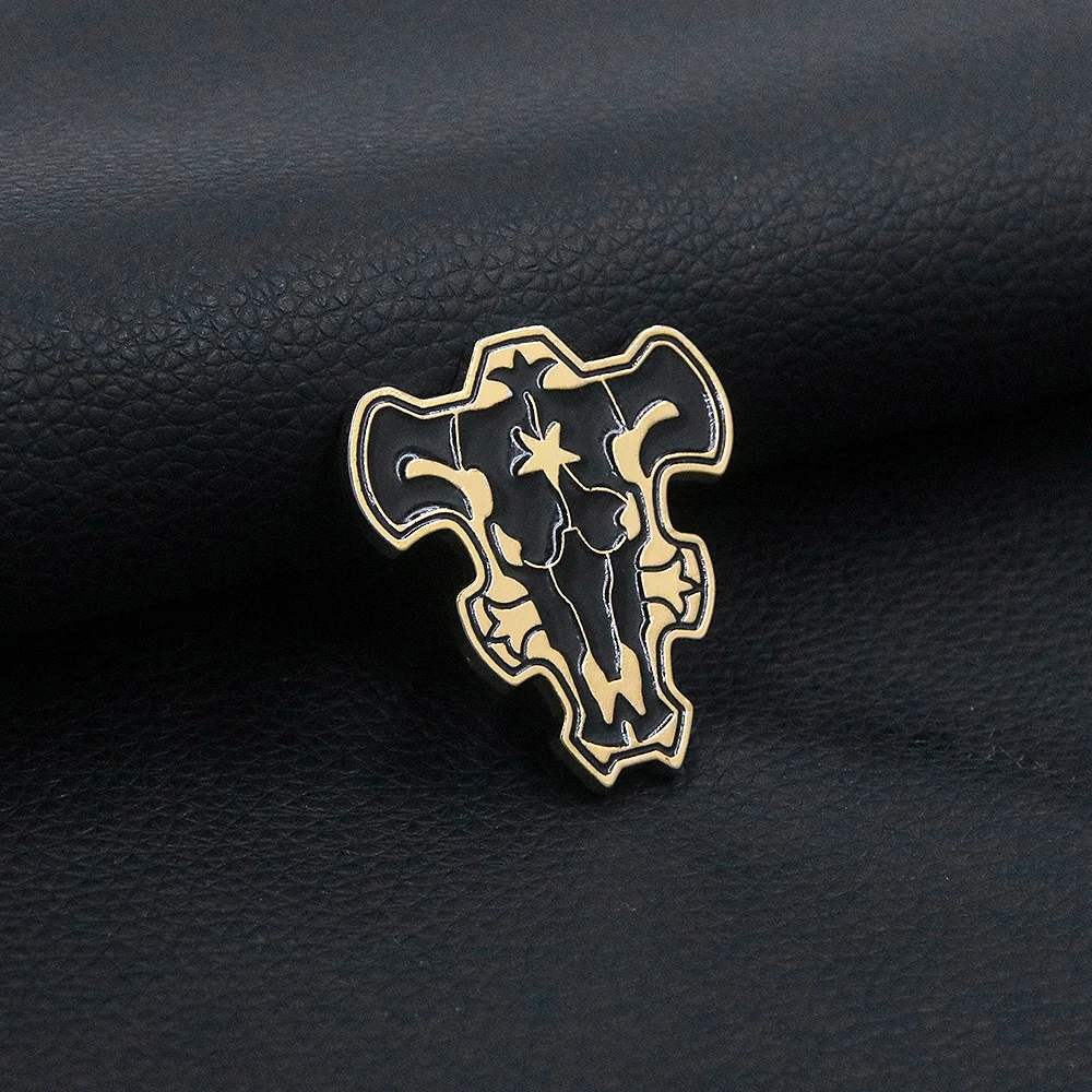 Enamel Pins Brooch Anime Black Clover Asta Black Bull Metal Badge for Women Men Lapel Pin Jewelry Gift