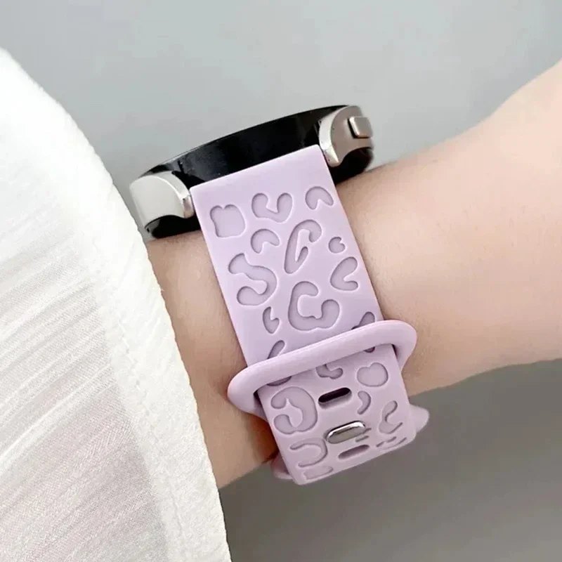 Leopard Engraved Silicone Sport Band - 20mm